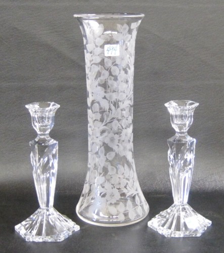 HAWKES CUT GLASS VASE AND A PAIR 16f95b