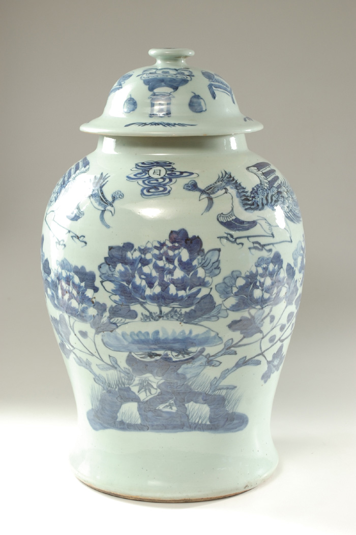 CELADON AND BLUE COVERED CHINESE 16f9e7