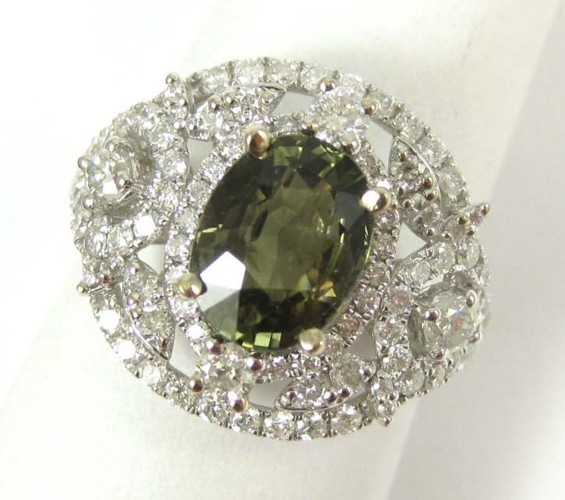 GREEN SAPPHIRE AND DIAMOND RING 16f9fc