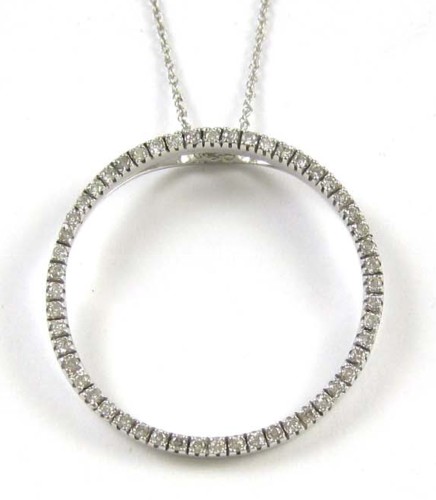 DIAMOND AND WHITE GOLD PENDANT