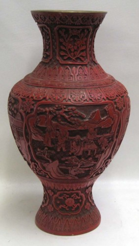 CHINESE RED CINNEBAR-STYLE VASE