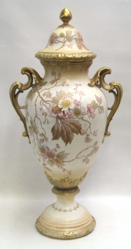 GERMAN ROYAL BONN PORCELAIN COVERED 16fa51