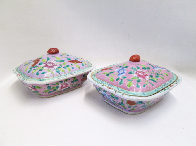 PAIR CHINESE COVERED SERVING BOWLS 16fb7b