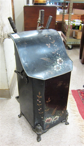 VICTORIAN PAINTED METAL HEARTH 16fbbb