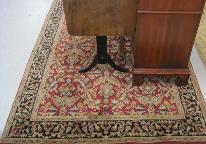 HAND KNOTTED ORIENTAL AREA RUG