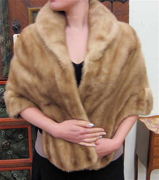 LADYS MINK STOLE light brown fur with