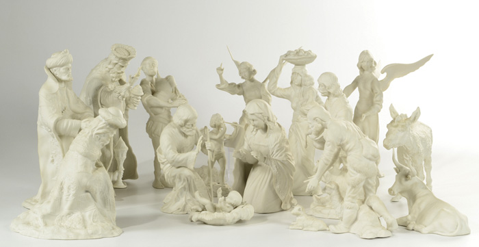 BOEHM 16 PIECE PORCELAIN NATIVITY