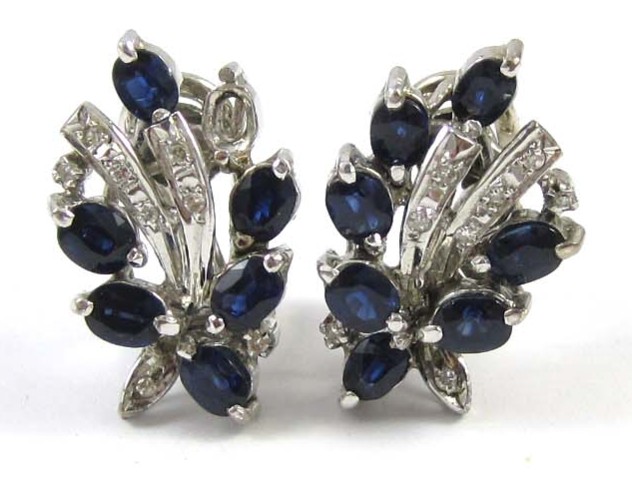 A PAIR OF DIAMOND BLUE SAPPHIRE