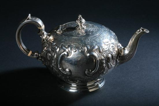 VICTORIAN SILVER TEAPOT Martin 16fde6