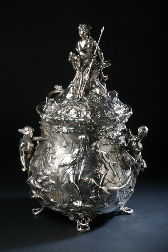 GERMAN SILVER PLATED FIGURAL PUNCHBOWL 16fdf1