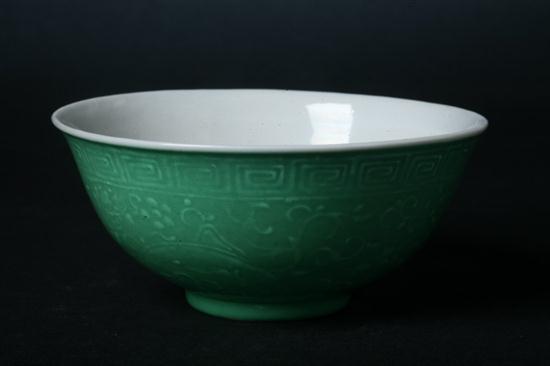 CHINESE APPLE GREEN PORCELAIN BOWL 16ff9b