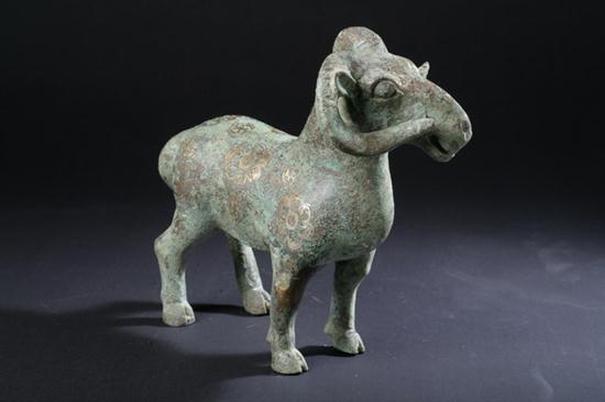 CHINESE ARCHAISTIC BRONZE FIGURE 170023