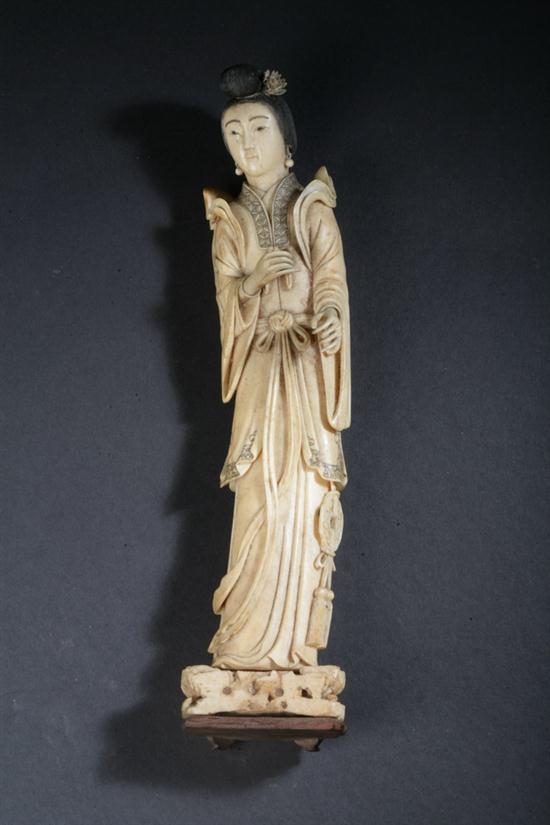 CHINESE IVORY FIGURE OF FEMALE 170030