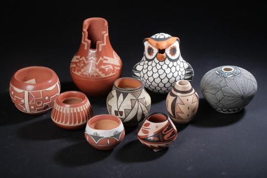 NINE NATIVE AMERICAN POTS Including 1700ce