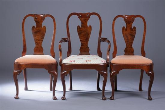 SET EIGHT QUEEN ANNE STYLE MAHOGANY