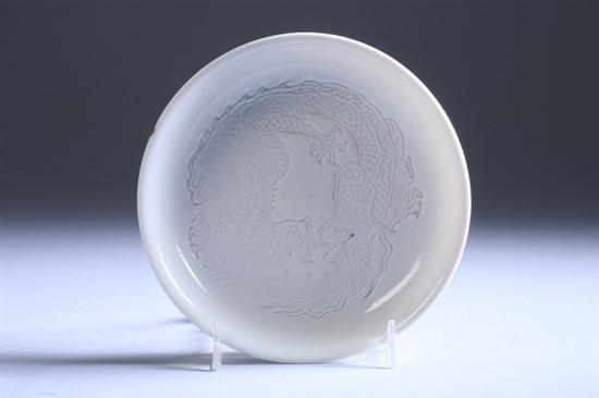 CHINESE WHITE GLAZED PORCELAIN 170181