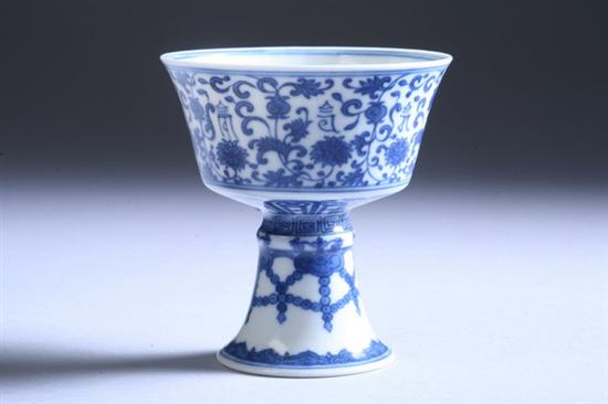 CHINESE BLUE AND WHITE PORCELAIN 1701af