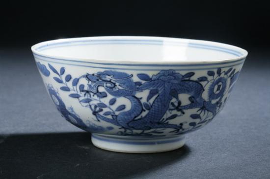 CHINESE BLUE AND WHITE PORCELAIN 1701b4