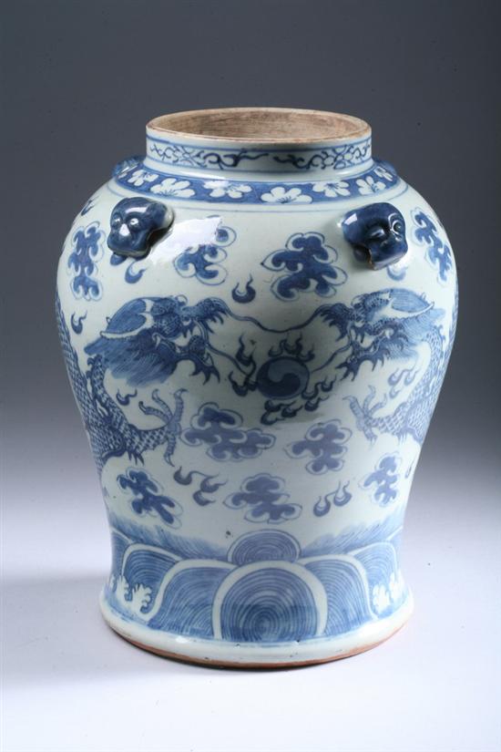 CHINESE BLUE AND WHITE PORCELAIN