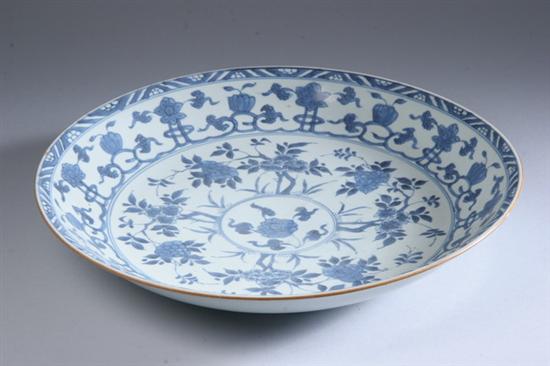 CHINESE BLUE AND WHITE PORCELAIN 1701b2