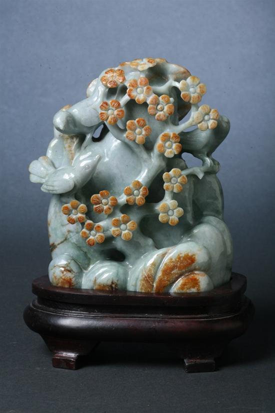 CHINESE JADEITE CARVING. Carved