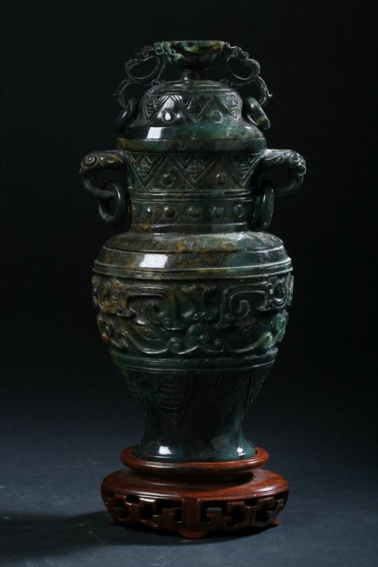 CHINESE SPINACH JADE VASE AND COVER  17020f