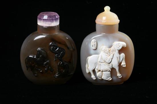 TWO CHINESE CAMEO AGATE SNUFF BOTTLES 17023b