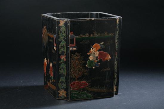 CHINESE LACQUER BRUSH HOLDER Tongzhi