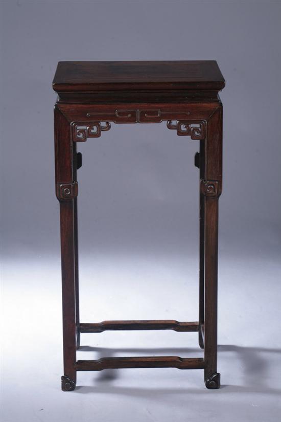 CHINESE ROSEWOOD STAND 19th century  17026c