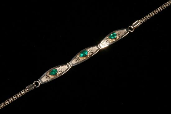 18K YELLOW GOLD AND EMERALD DELICATE 170414