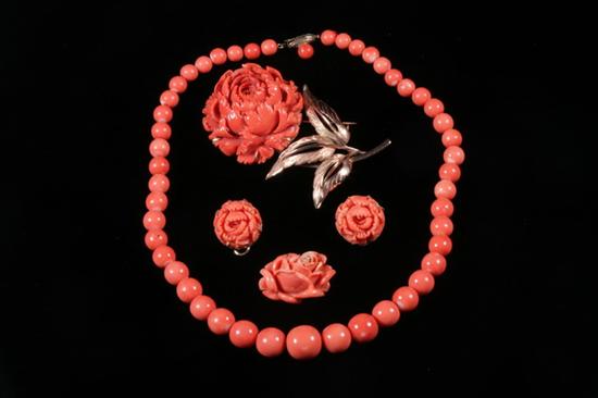 FIVE PIECES GOLD ORANGE CORAL JEWELRY.