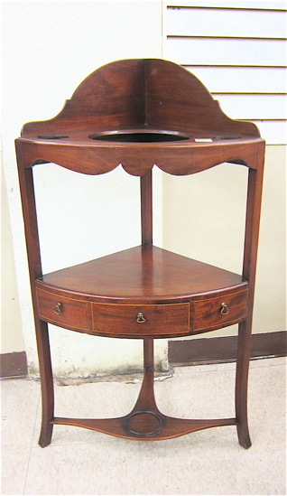 FEDERAL MAHOGANY CORNER WASHSTAND