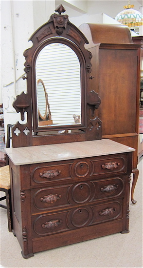 VICTORIAN WALNUT DRESSER American