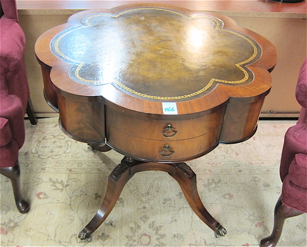 FEDERAL-STYLE MAHOGANY DRUM TABLE American