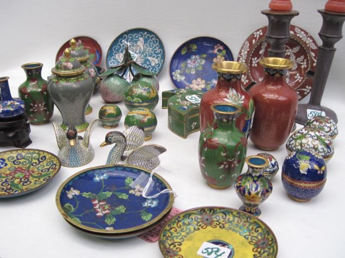 33 PIECE COLLECTION CHINESE CLOISONNE  170725