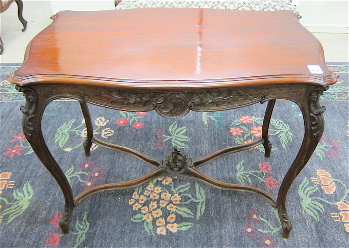 LOUIS XV STYLE CARVED MAHOGANY 17076e