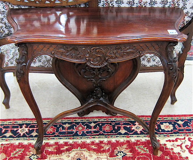 LOUIS XV STYLE CARVED MAHOGANY 170771