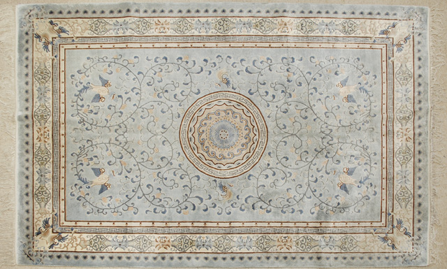 CHINESE SILK CARPET central roundel 17078a