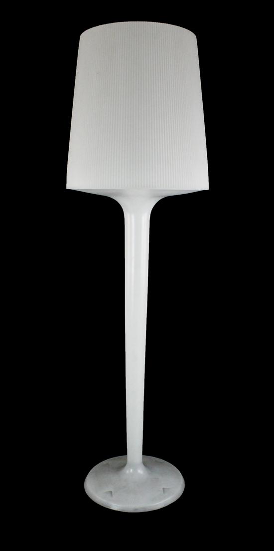 A Metalarte white plastic lamp