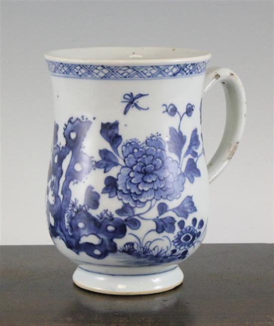 A Chinese export blue and white