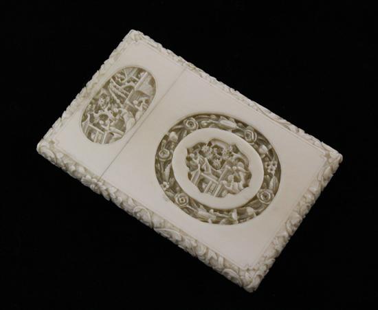 A Chinese export ivory card case 17092e