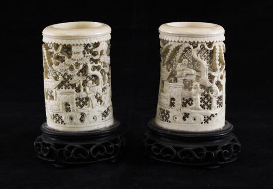 A pair of Chinese export ivory 170933