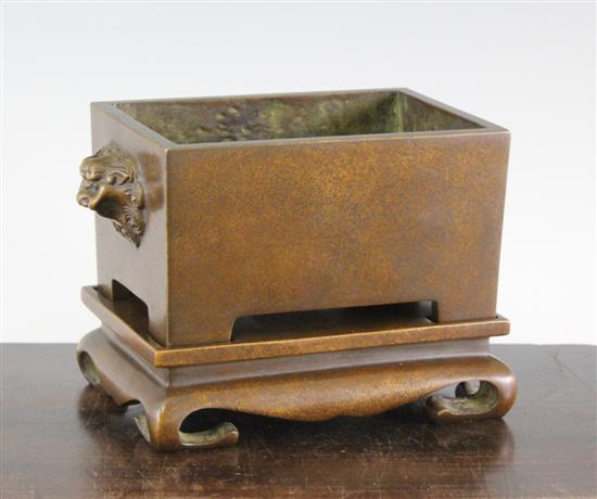 A Chinese bronze rectangular censer 170969