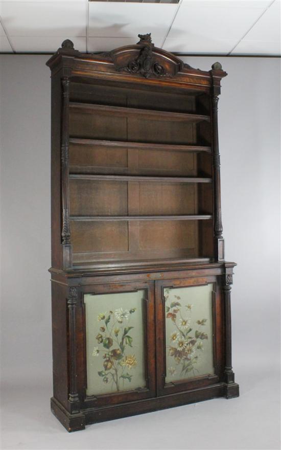 A Victorian walnut bookcase with 1709e0