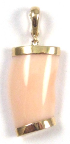 PINK CORAL AND YELLOW GOLD PENDANT 16e369