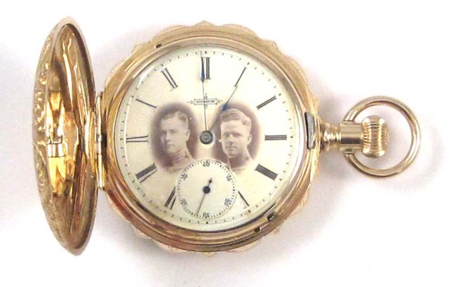 AN ELGIN DOUBLE PORTRAIT HUNTER CASE