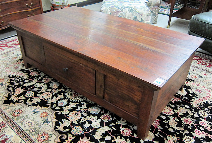 PLANTATION MAHOGANY COFFEE TABLE