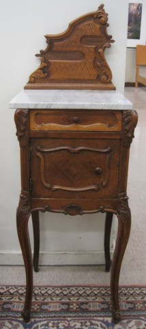 LOUIS XV STYLE WALNUT NIGHTSTAND 16e521