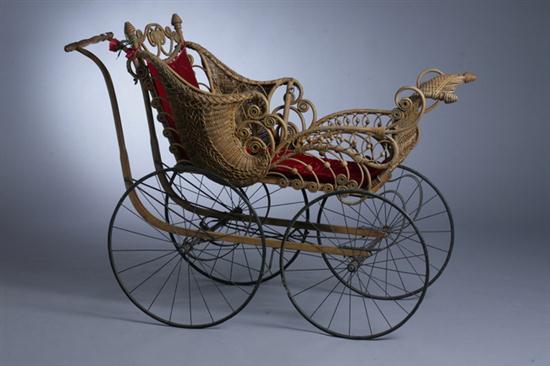 VICTORIAN WICKER BABY CARRIAGE  16e6ca