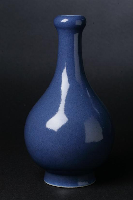 CHINESE MONOCHROME BLUE PORCELAIN